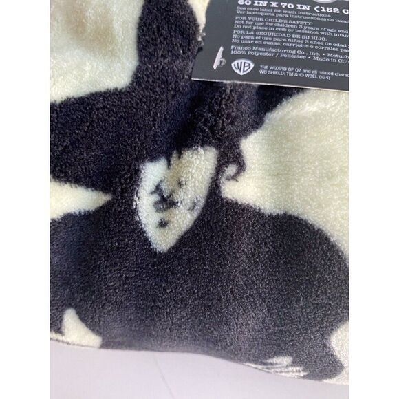 The Wizard Of Oz Wicked Witch 60 X 70" Green Throw Blanket Flying Monkeys NEW - Picture 10 of 16